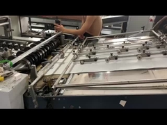 Επαναχρησιμοποιούμενα υλικά Επεξεργασία χόρτων Χάρτινες τσάντες δώρων με CMYK/Παντόν χρώματα Τύπος προσαρμοσμένος